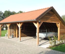 Kapschuur van Hiemstra Houtbouw